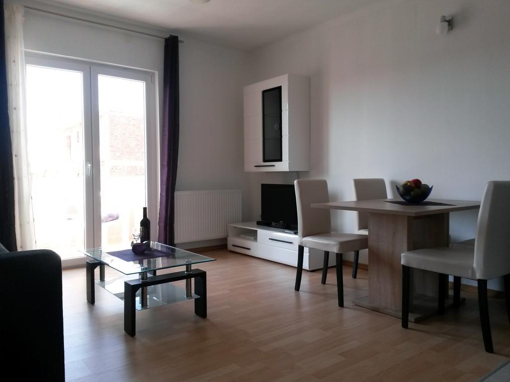 וודיצה Apartments Josipa & Niki חדר תמונה