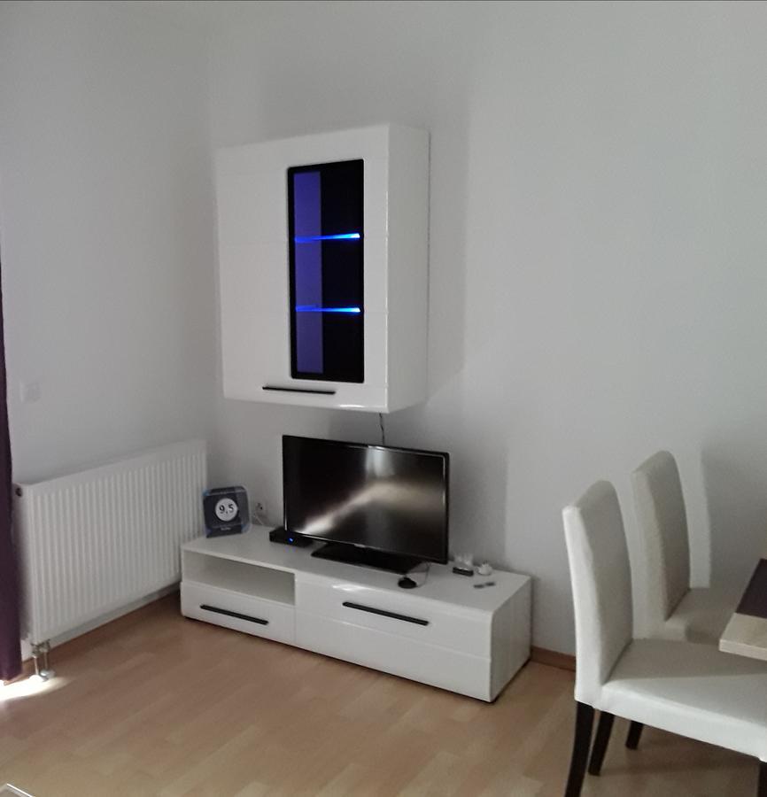 וודיצה Apartments Josipa & Niki מראה חיצוני תמונה